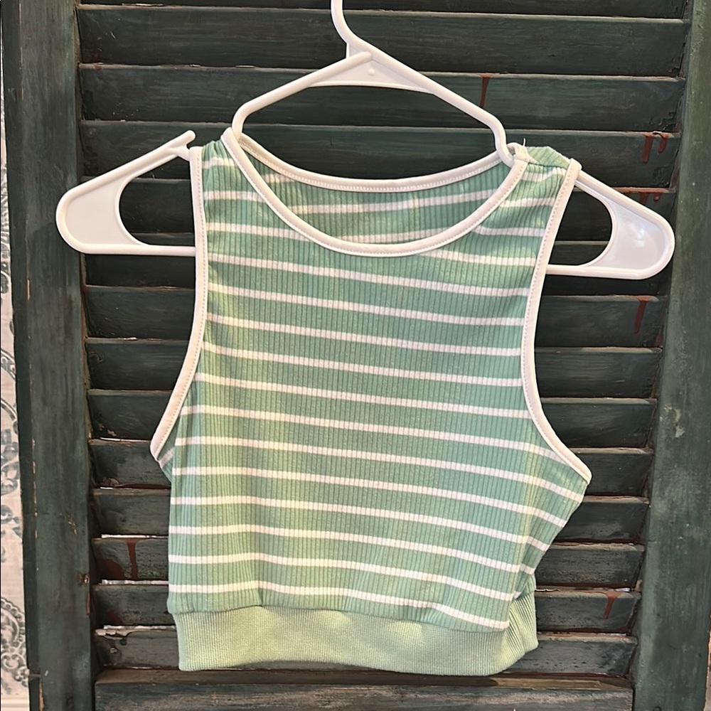 SHEIN Green Fitted Crop Tank Top